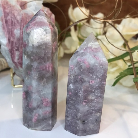 Other - Pink Tourmaline towers 💕